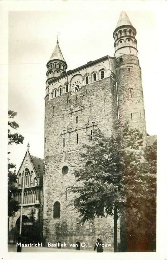 380-879-027 Maastricht Basiliek van OL Vrouw, Verzenden, Voor 1920, Limburg