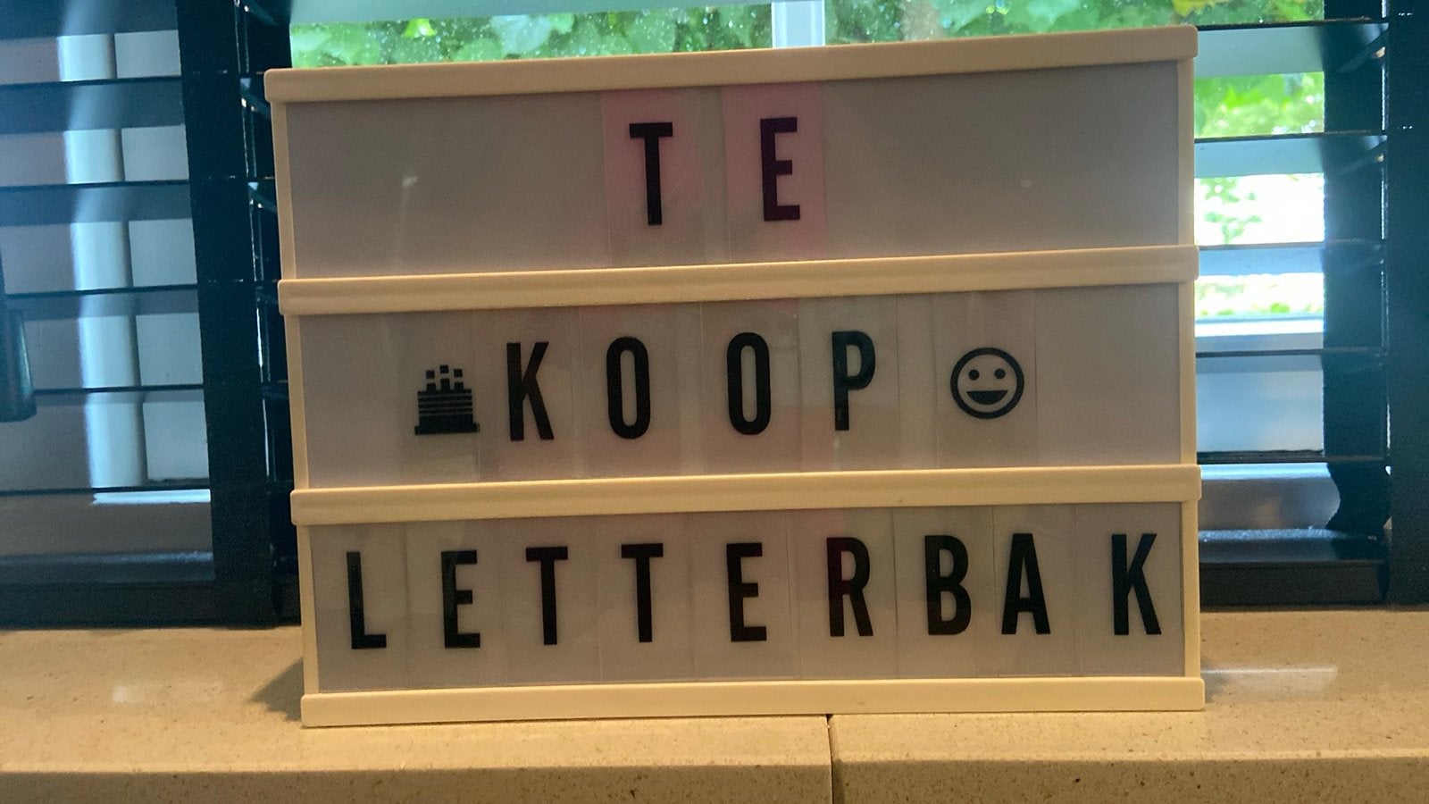 Letterbak met letters en symbolen, Gebruikt, Kunststof, Ophalen of Verzenden, Modern