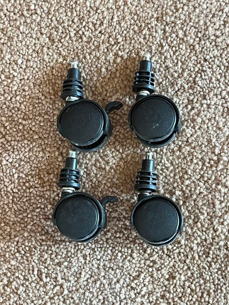 4 wieltjes, Doe-het-zelf en Verbouw, Ophalen of Verzenden, Gebruikt