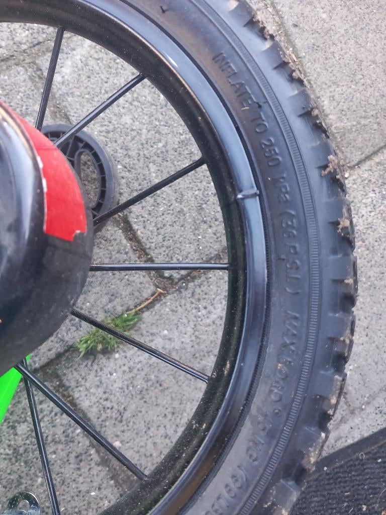Kinderfietsje, Fietsen en Brommers, Fietsen | Kinderfietsjes, Ophalen of Verzenden, Gebruikt, Minder dan 16 inch, Zijwieltjes