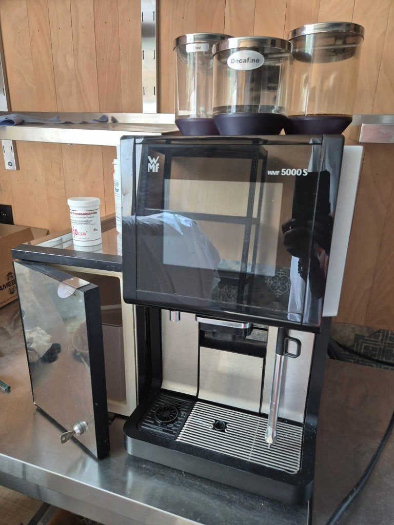 volautomatische koffiemachine WMF 5000, 10 kopjes of meer, Koffiemachine, Koffiebonen, Zo goed als nieuw