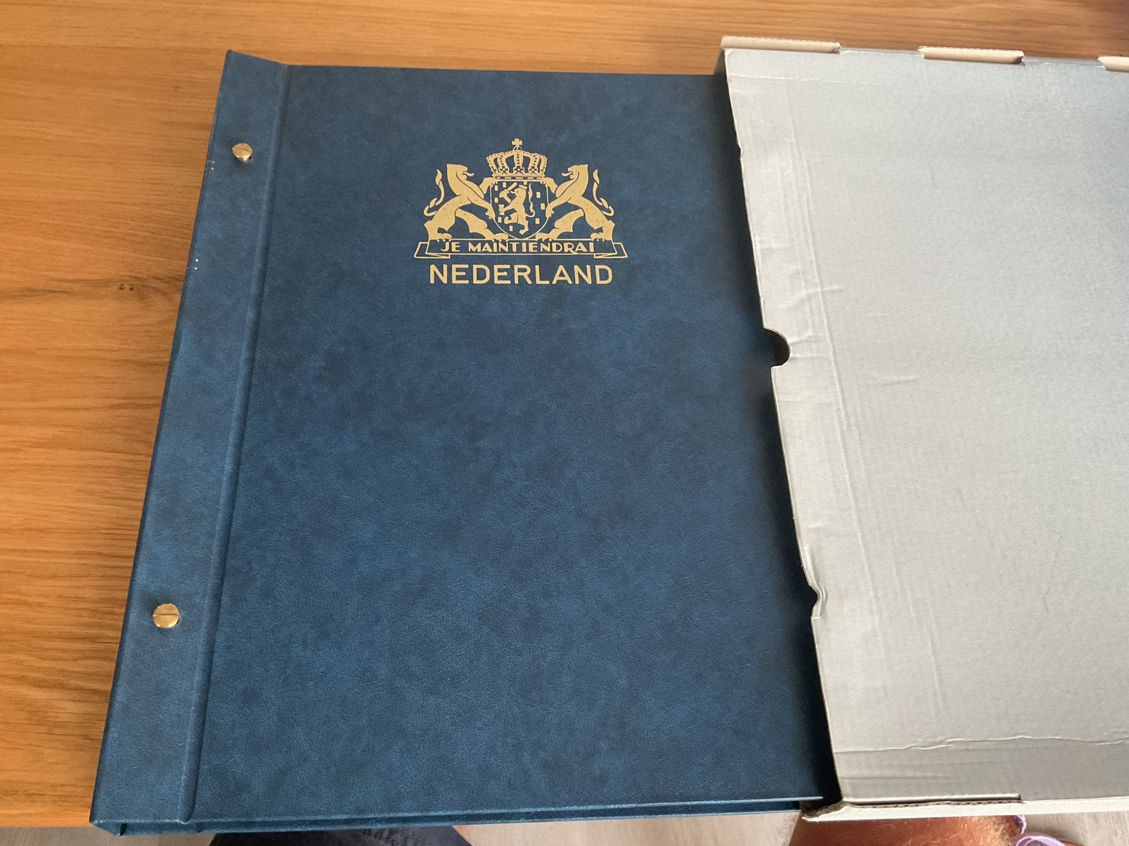 Album met FDC Nederland rond 2000, Postzegels en Munten, Postzegels | Volle albums en Verzamelingen, Ophalen of Verzenden, Nederland