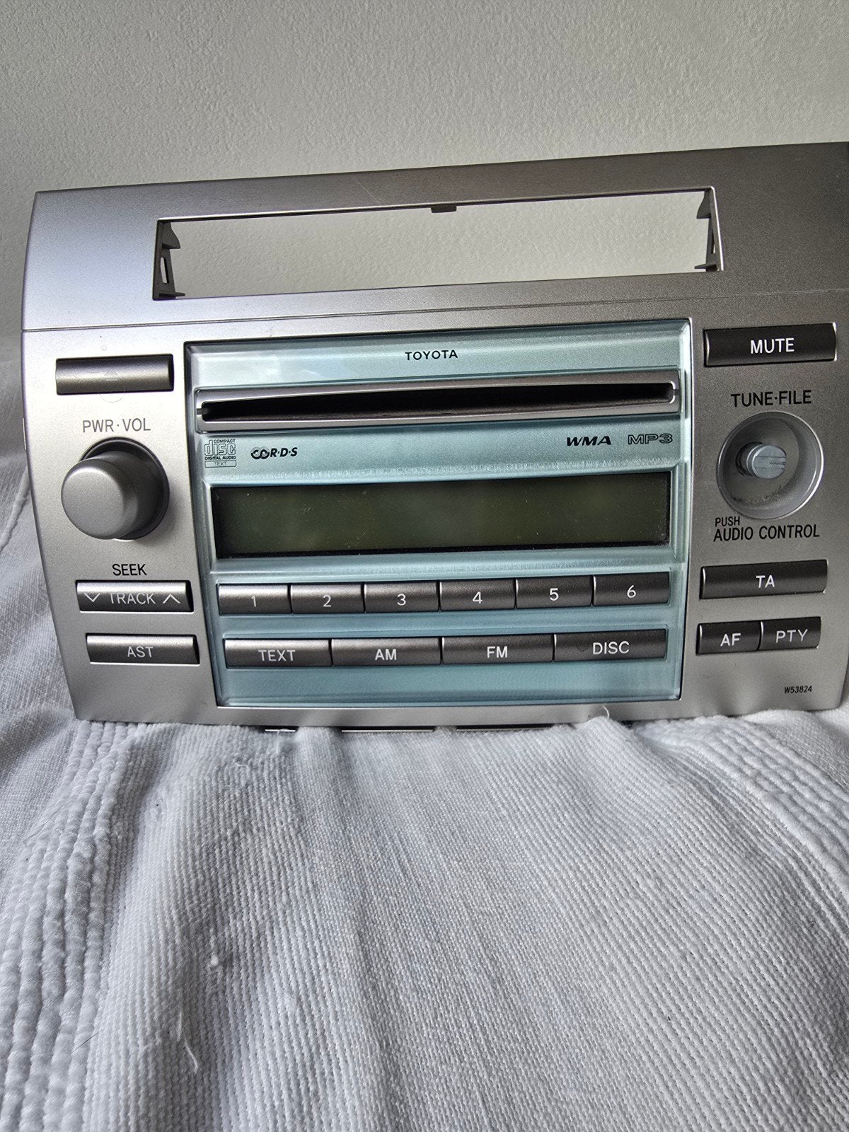 Toyota W53824 Autoradio CD/MP3 Speler, Ophalen of Verzenden, Gebruikt