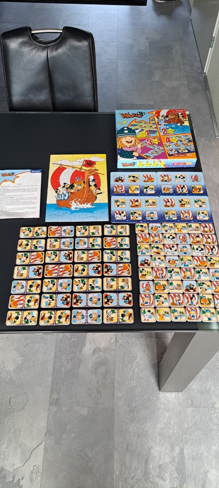 Wickie Studio 100. 4 in 1 spel.
Memory, puzzel, domino en lo, Ophalen of Verzenden, Zo goed als nieuw