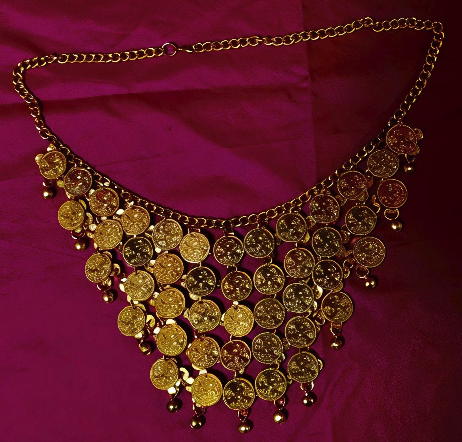 Goudkleurige ketting met muntjes, Ophalen of Verzenden, Nieuw, Goud, Overige materialen