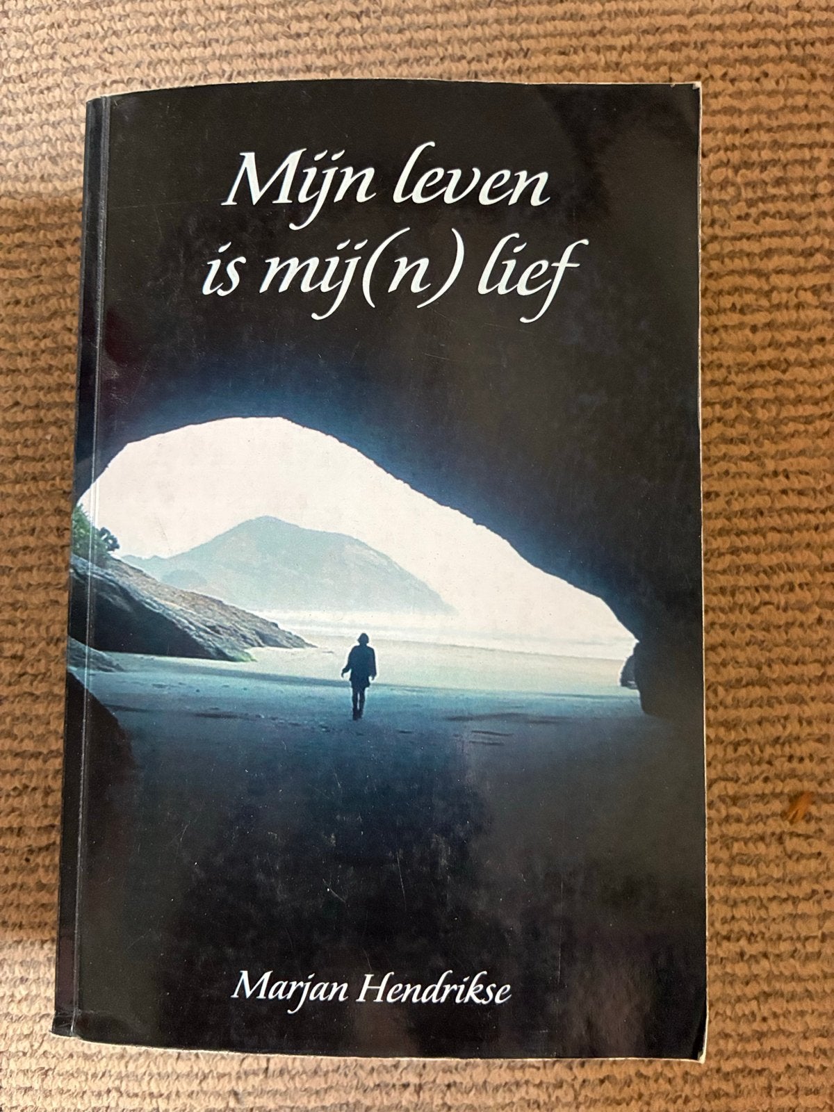 Mijn leven is mij(n) lief - Marjan Hendrikse, Ophalen of Verzenden, Gelezen