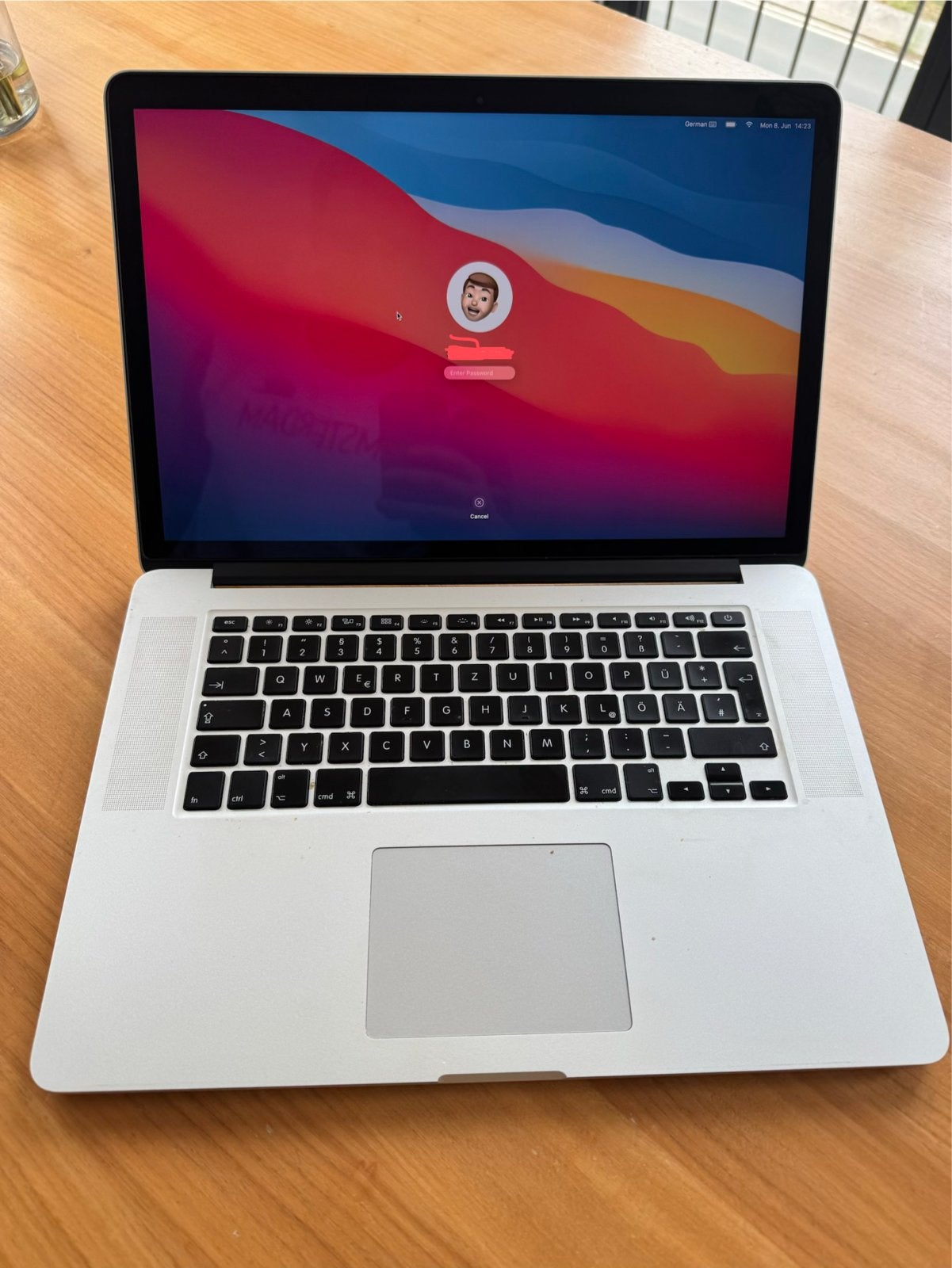 MacBook Pro 15" i7 16GB RAM 256GB SSD (Duits toetsenbord), MacBook Pro, Gebruikt, 256 GB, 2 tot 3 Ghz