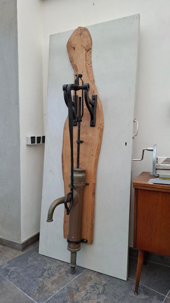 Oude waterpomp, Huis en Inrichting, Ophalen, Overige materialen, Overige typen, 150 tot 200 cm