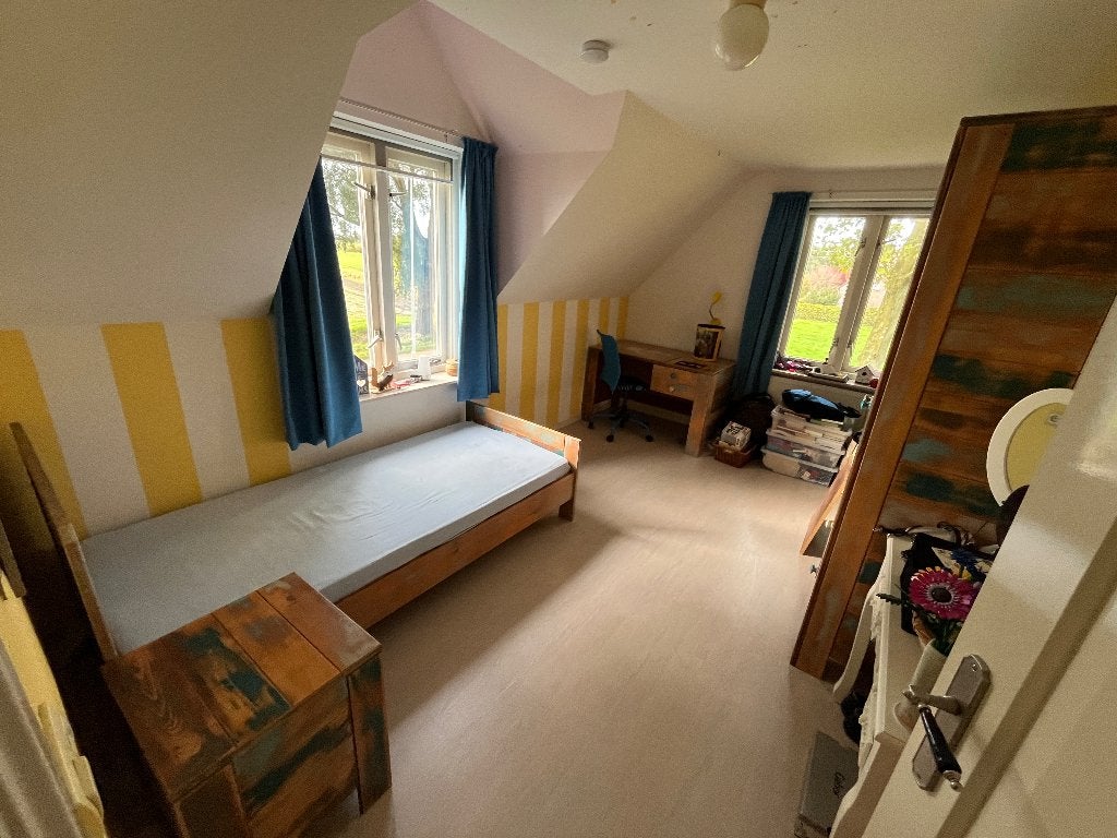 Slaapkamer meubilair (bed, bureau, nacht, kleding, boekkast), Ophalen, Gebruikt, Eenpersoons