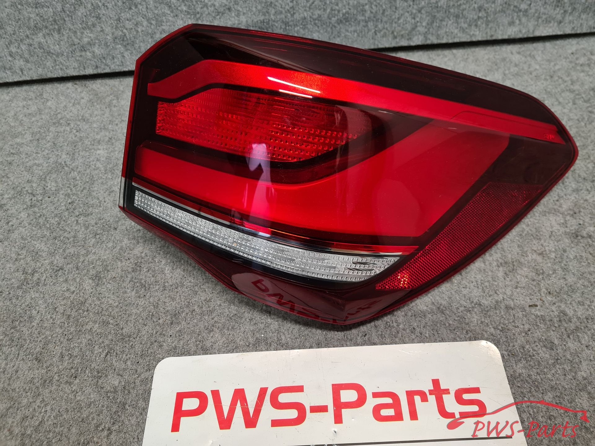 BMW X1 F48 LCI RECHTS LED ACHTERLICHT ORIGINEEL, Gebruikt, -, -, Ophalen of Verzenden
