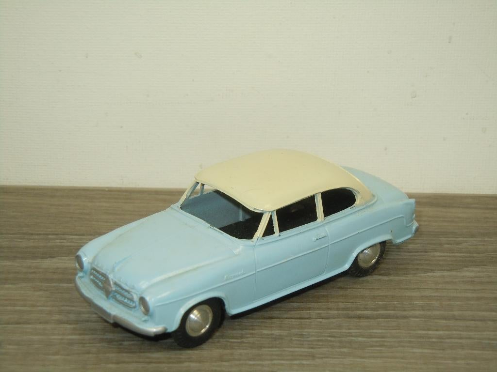 Borgward Isabella - Marklin 8020 Germany, Hobby en Vrije tijd, Modelauto's | 1:43, Overige merken, Duitsland, Auto, Verzenden