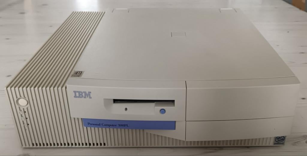 IBM vintage computer met Windows 98se, Ophalen of Verzenden