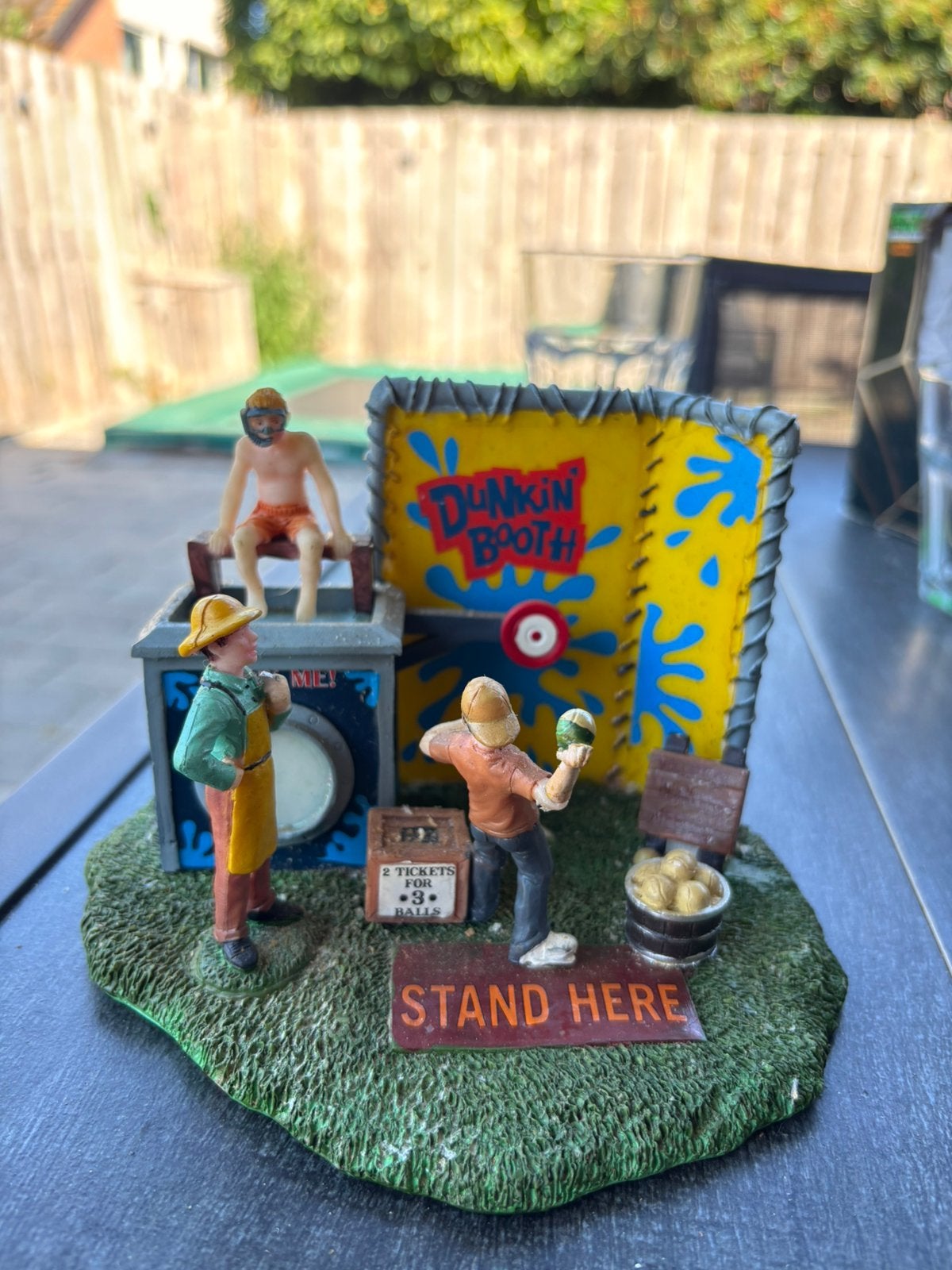 Lemax dunkin booth, Diversen, Kerst, Ophalen of Verzenden, Zo goed als nieuw