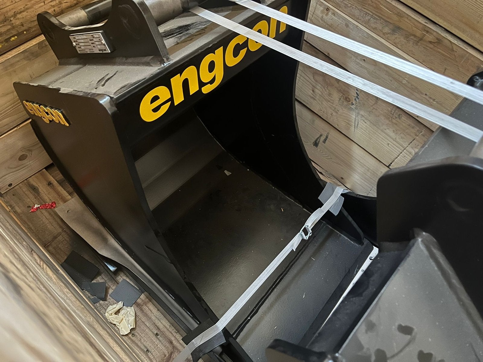 Engcon Graafbakken Set: Dieplepel en Puinriek (S40), Ophalen
