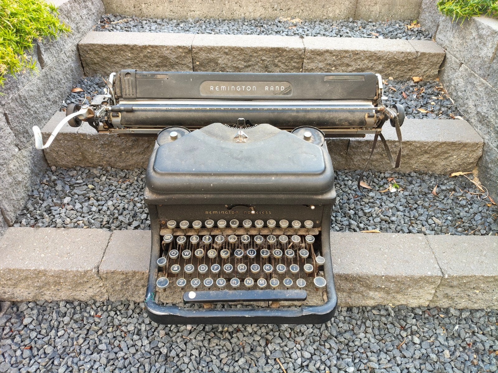 Brocante typemachine, tikmachine, Remington Rand, noiseless, Ophalen