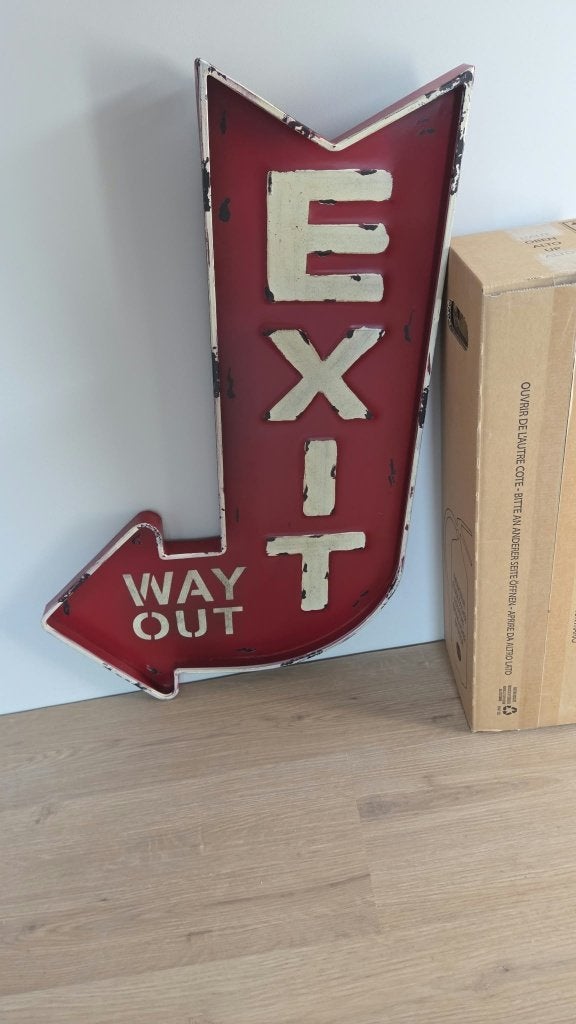 KARE Design EXIT Way Out metalen wandbord 82x50 cm – vintage, Metaal, 82 cm, Ophalen of Verzenden, Zo goed als nieuw