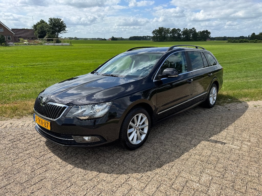 Skoda Superb Combi 1.8 TSI DSG Ambition, Auto's, Euro 5, Stof, 4 cilinders, 160 pk