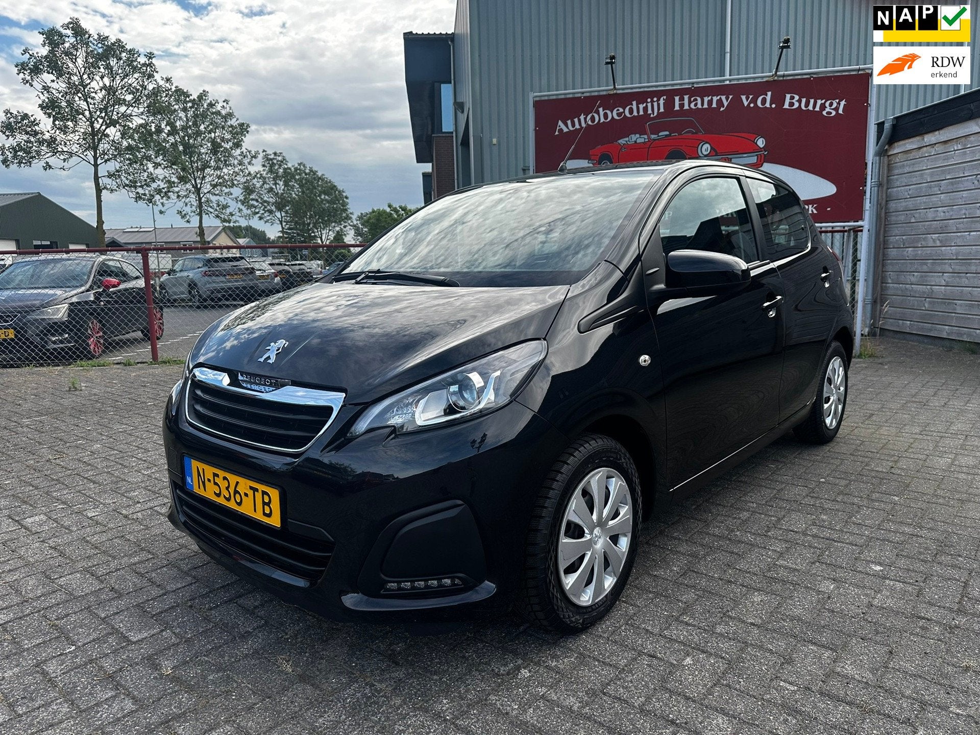 Peugeot 108 1.0 e-VTi Active | Airco | Bluetooth | LED, Auto's, Voorwielaandrijving, Dealer onderhouden, Stof, Gebruikt