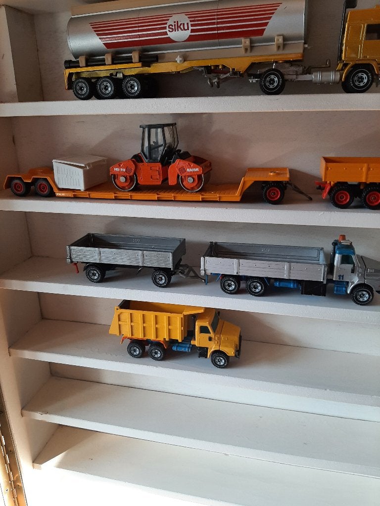 4 Volvo modellen van Siku, Ophalen of Verzenden, Zo goed als nieuw, Bus of Vrachtwagen, SIKU
