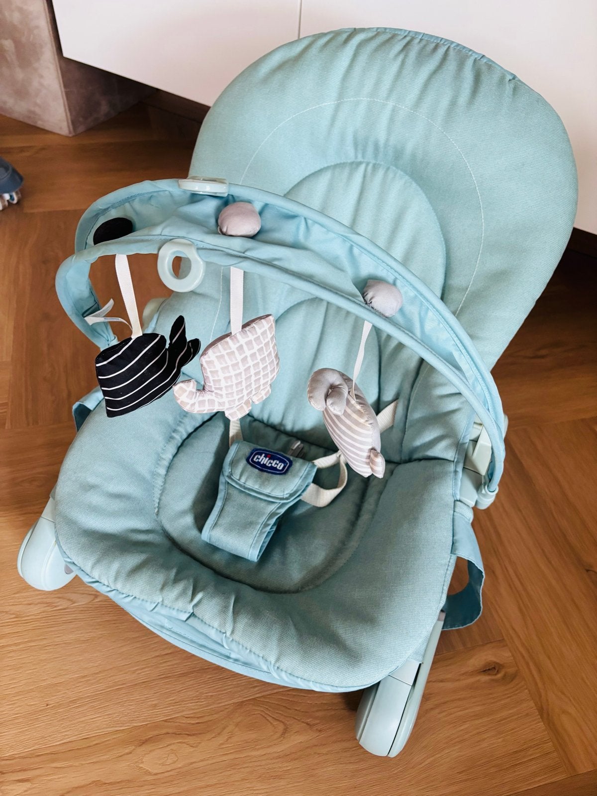 Chicco Wipstoel met Speelboog - in keurige staat, Ophalen, Zo goed als nieuw