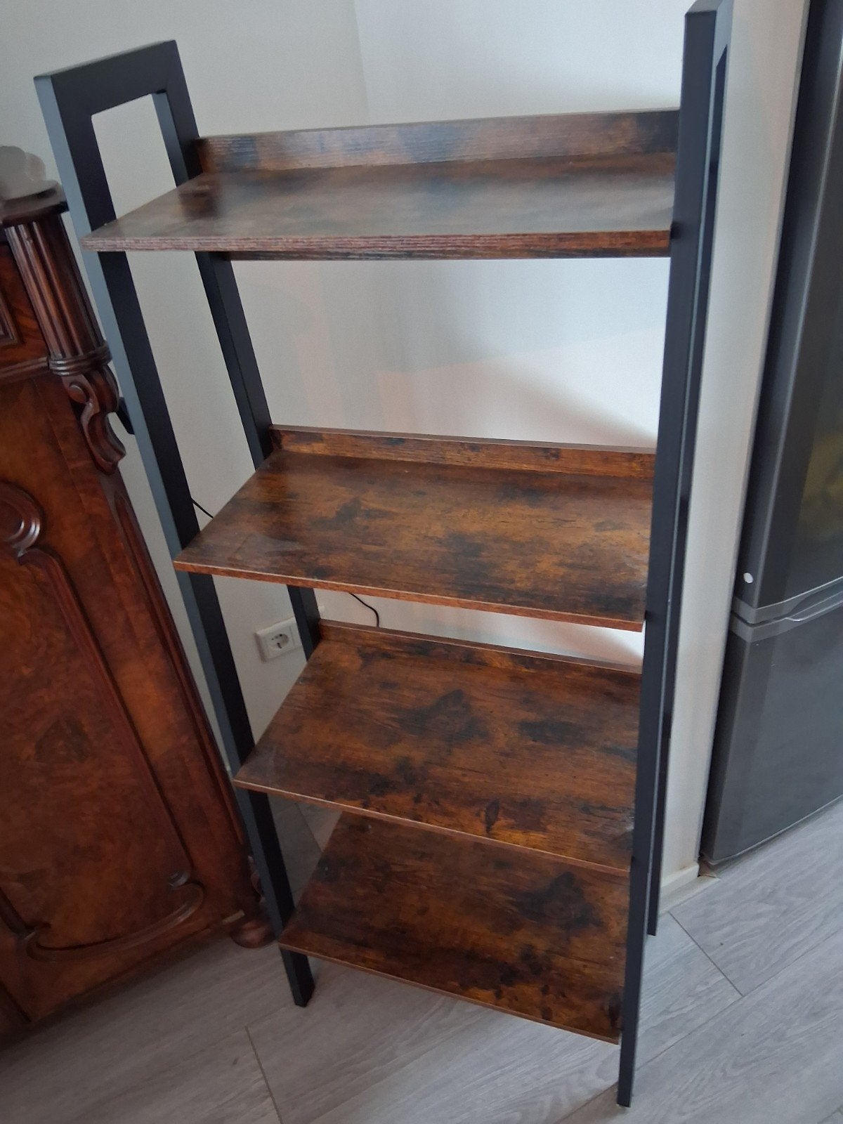 ladder boeken kast teab, Ophalen