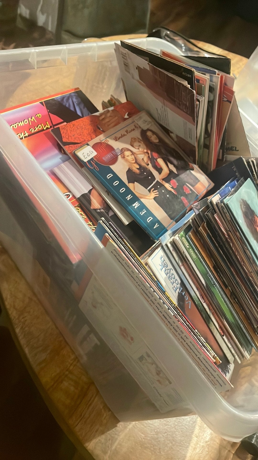 Hele krat vol met cd single, Verzenden, Zo goed als nieuw
