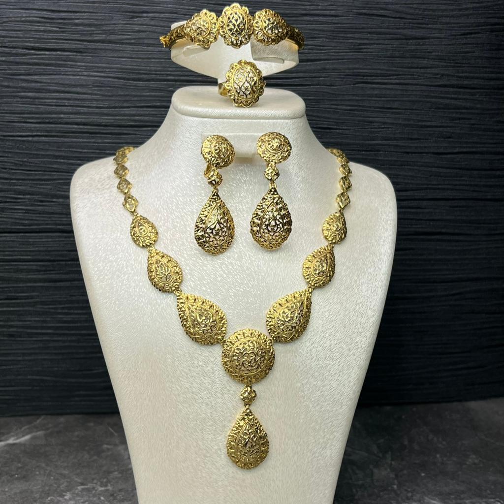 18 karaat gouden set Marokkaanse goud ketting armband, Sieraden, Tassen en Uiterlijk, Kettingen, Ophalen of Verzenden, Zo goed als nieuw