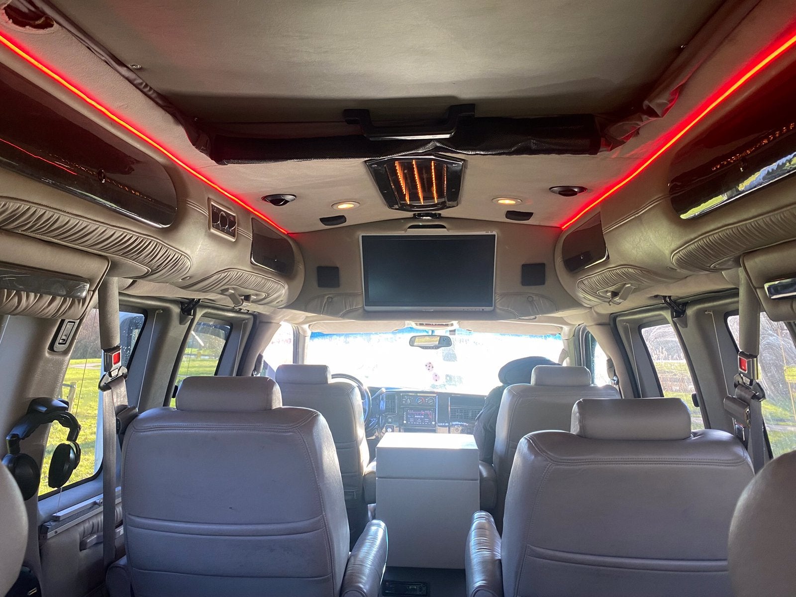 Chevrolet / GMC Savana high top LPG camper kenteken 2005, Achterwielaandrijving, 8 cilinders, Wit, Leder