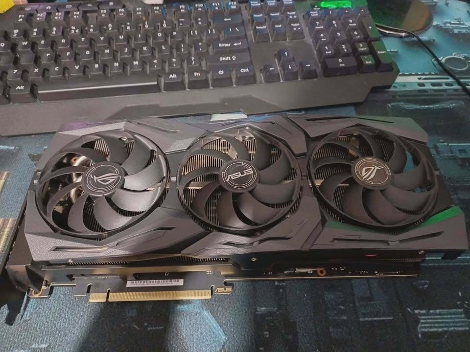ASUS ROG STRIX RTX 2080 Super, Computers en Software, Videokaarten, PCI-Express 3, GDDR6, Ophalen of Verzenden, Zo goed als nieuw