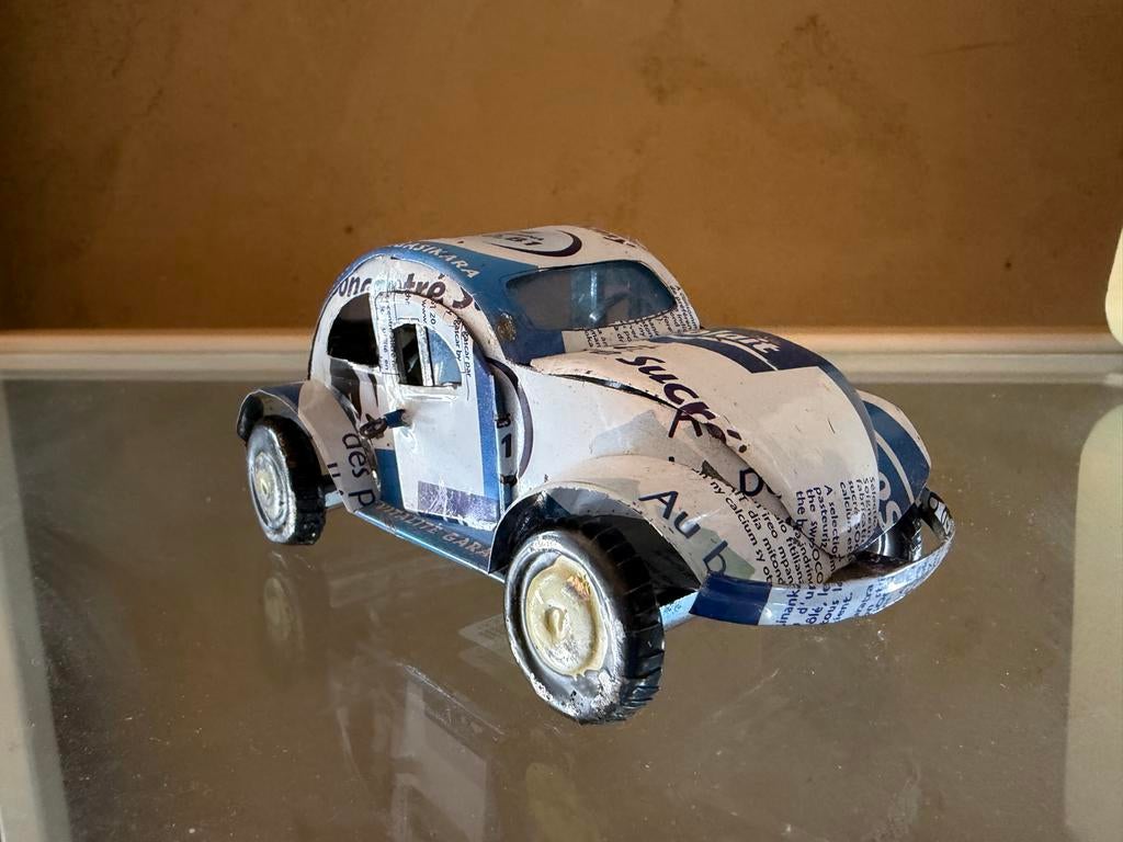 Unieke Kever modelauto van gerecycled blik, Gebruikt, 1:50 of kleiner, Auto, Ophalen