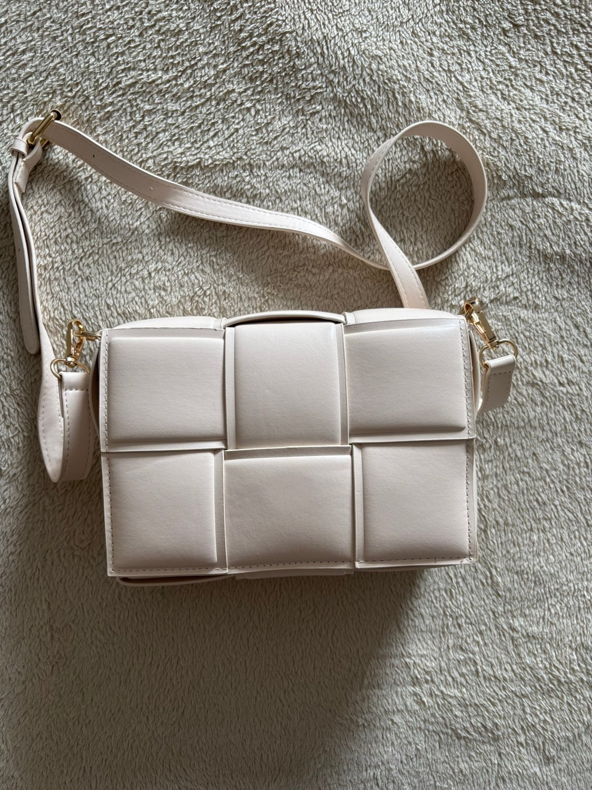Creme gevlochten tas Costes “Bottega Veneta” €10, Ophalen of Verzenden, Zo goed als nieuw, Beige, Schoudertasje