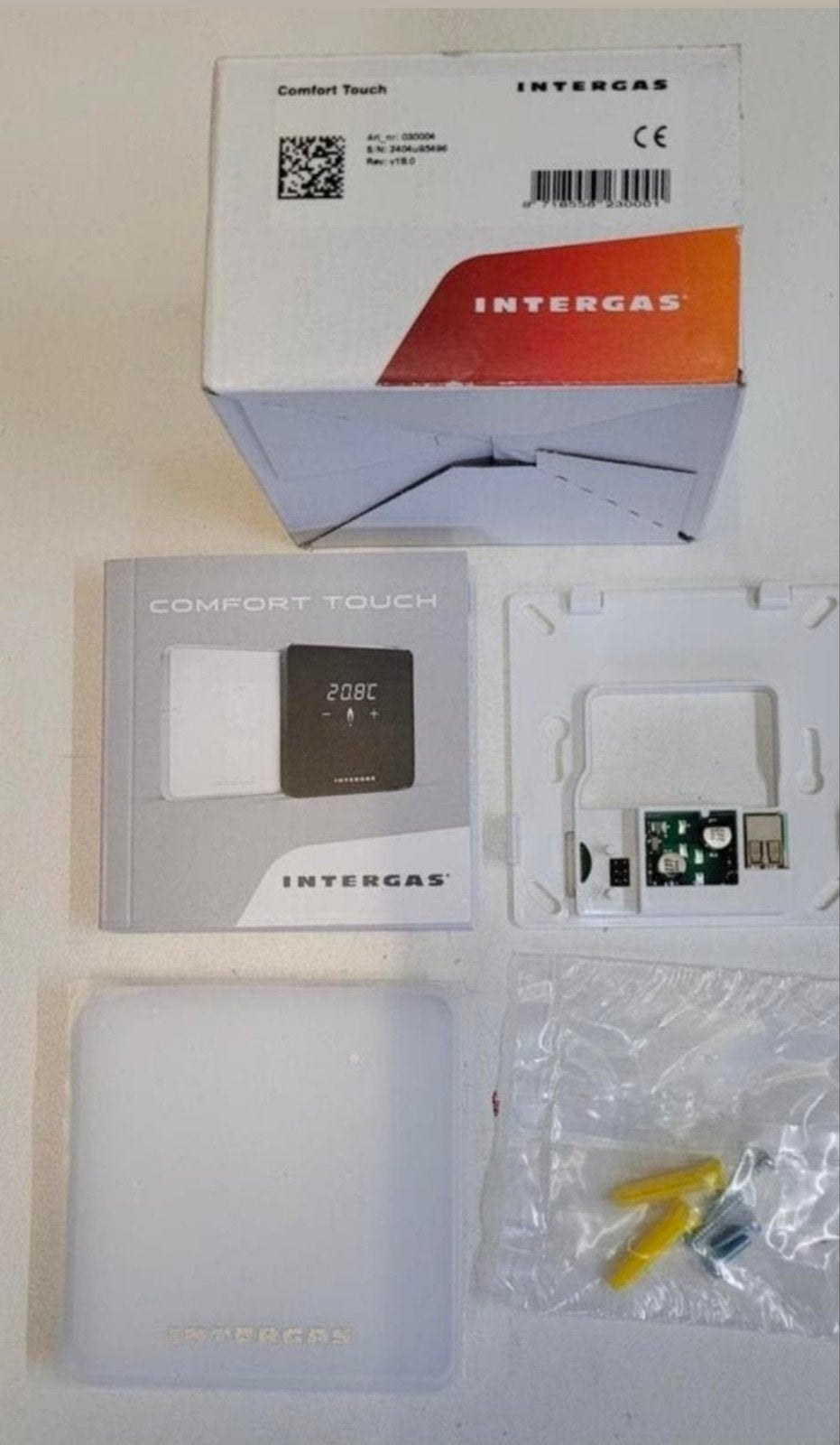Nieuw witte Intergas ComfortTouch Thermostaat met Gateway V3, Ophalen of Verzenden, Nieuw