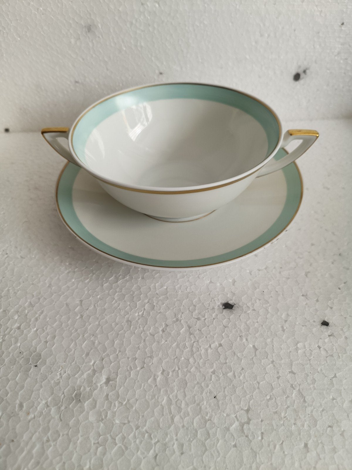 Royal Copenhagen Dybbol soepkom met schotel - Groen/Goud, Antiek en Kunst, Antiek | Servies los, Ophalen of Verzenden