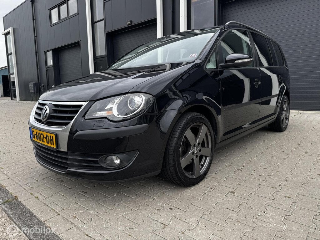 Volkswagen Touran 1.4 TSI Trendline 2010, Auto's, Volkswagen, Voorwielaandrijving, Euro 5, 15 km/l, Gebruikt
