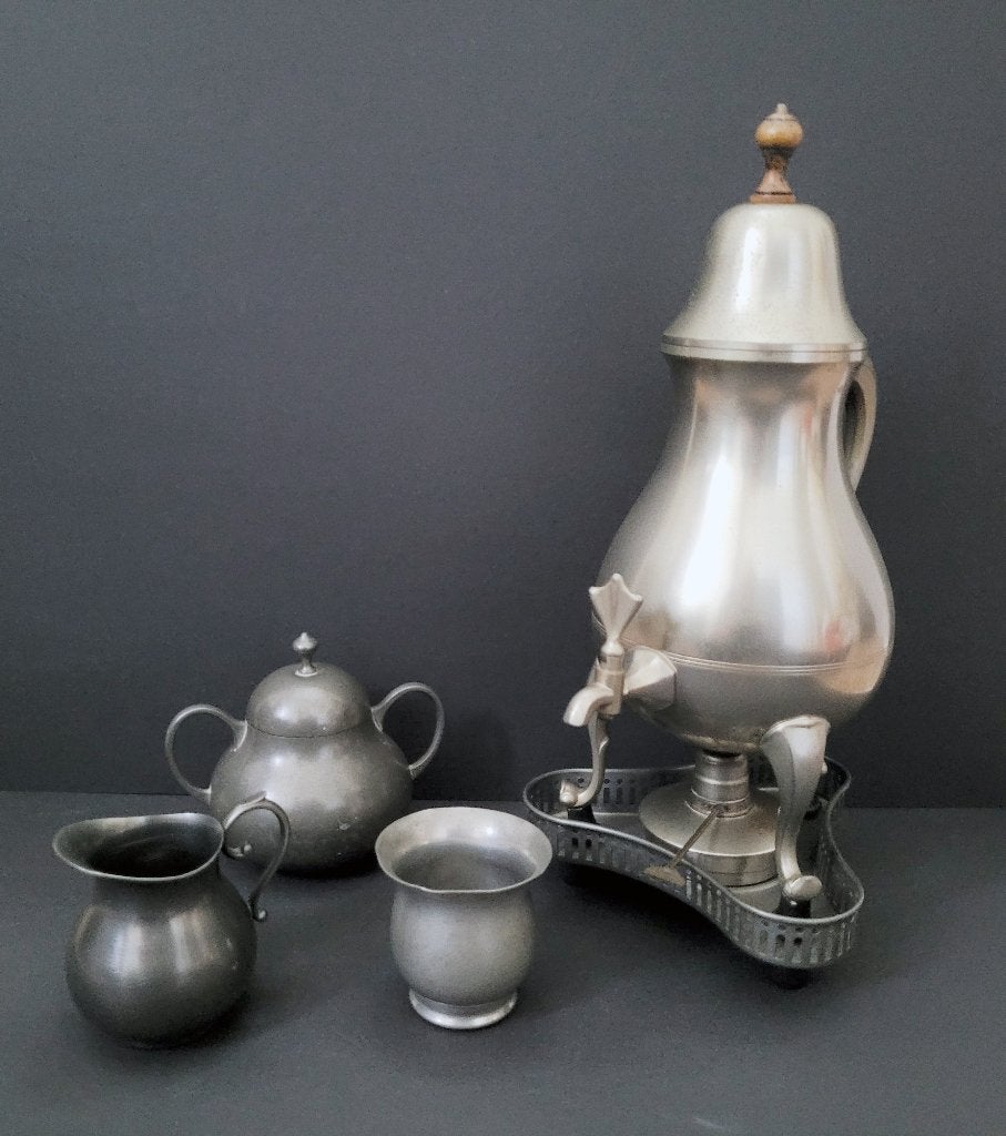 Antieke set tinnen kraantjeskan, suikerpot, melkkan en beker, Antiek en Kunst, Ophalen of Verzenden