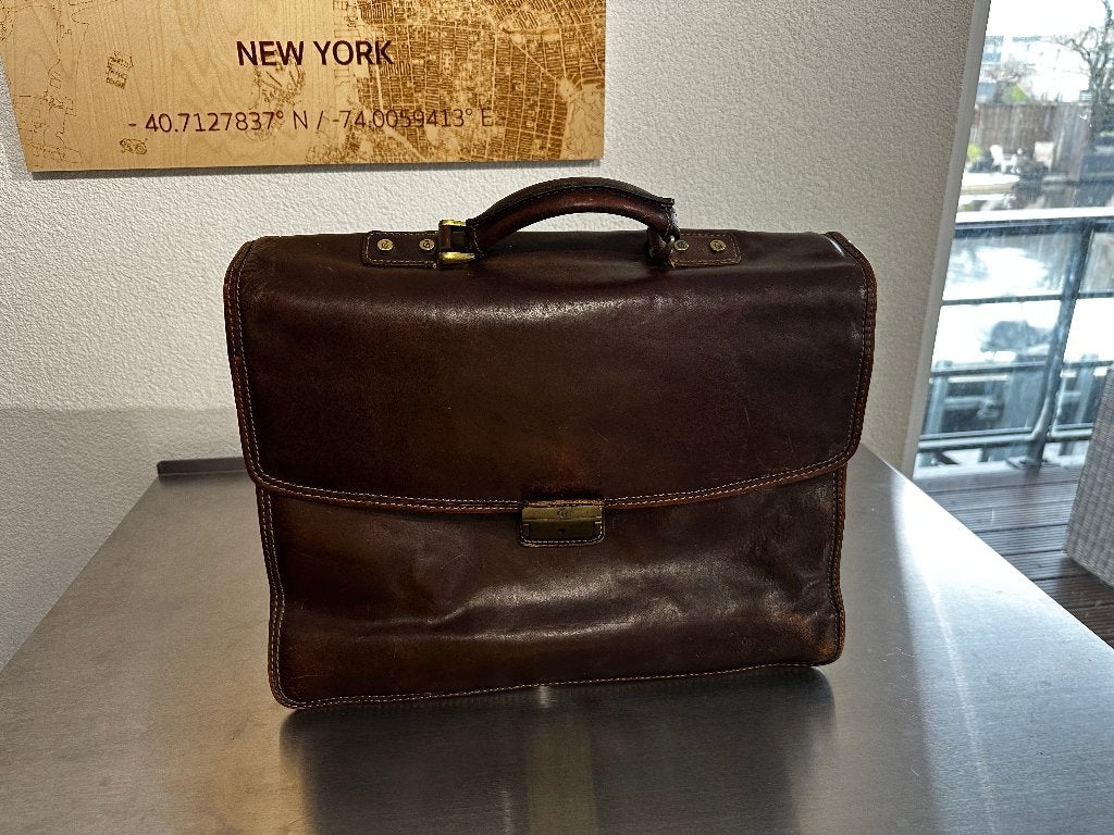 Castelijn & Beerens aktetas 15,6” leer cognac, Ophalen, Gebruikt, 15 inch, Gevoerd laptopvak