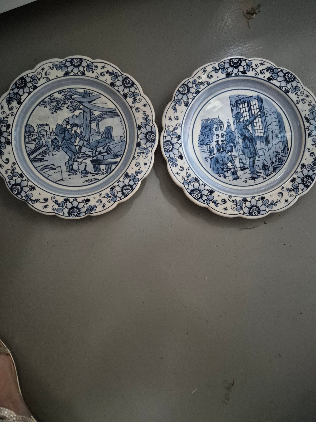 Set van 2 Handgeschilderde Delfts Blauwe Borden, Ophalen