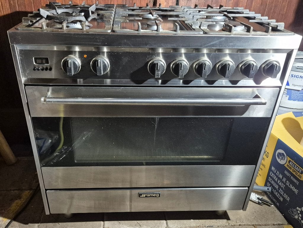 Gasfornuis SMEG 6-pits, Ophalen, Gebruikt, 60 cm of meer, Gas
