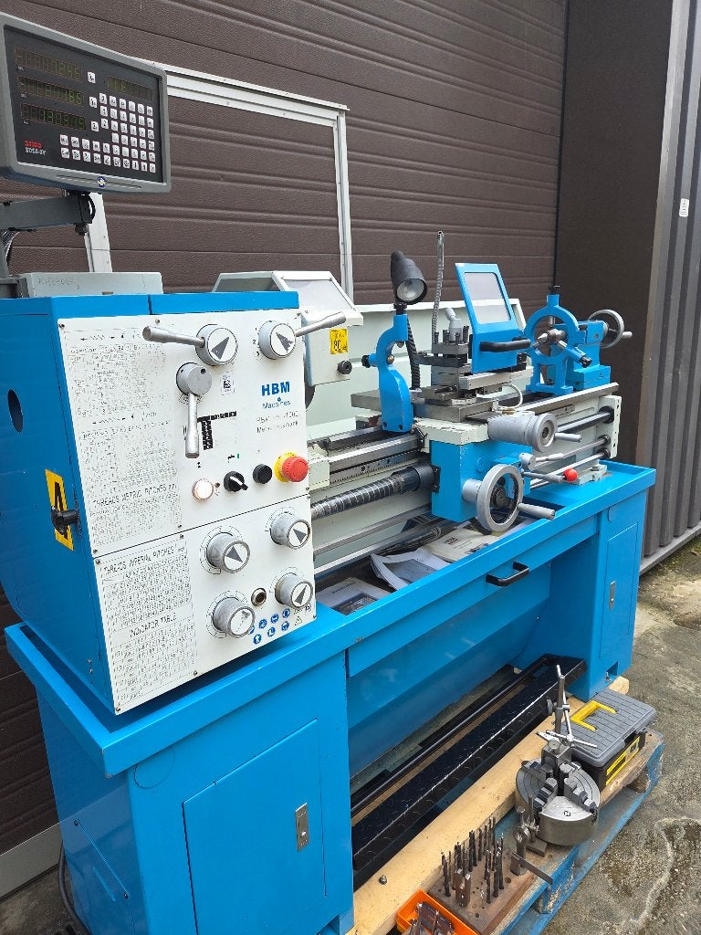 HBM 330 X 1000 Metaaldraaibank Met 3 assig SINO DRO, Ophalen, Zo goed als nieuw, Metaaldraaibank, 500 tot 1000 mm