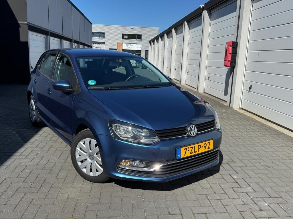 Volkswagen Polo 1.4 TDI 66KW BMT 2015 Blauw, Auto's, Volkswagen, Voorwielaandrijving, Stof, Start-stop-systeem, Origineel Nederlands