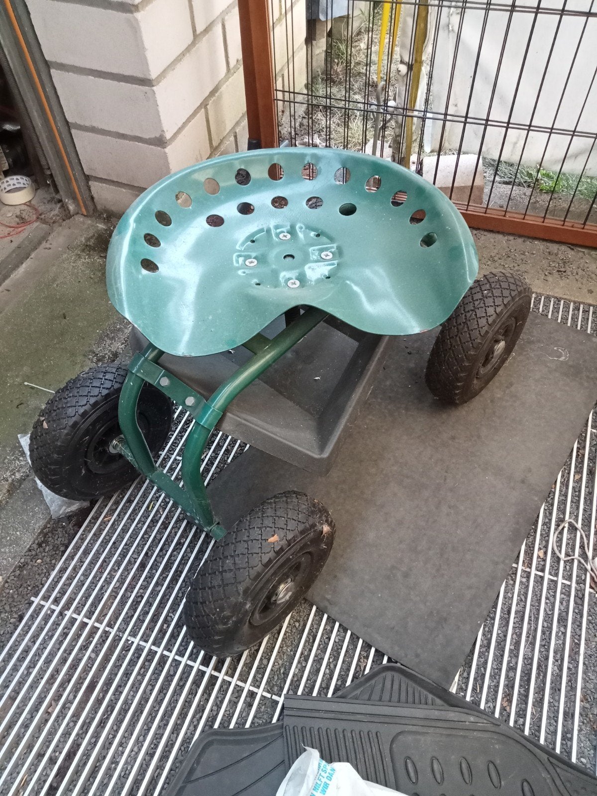 Verrijdbare Tuinzitkar - Ergonomisch & Praktisch, Ophalen, Zo goed als nieuw
