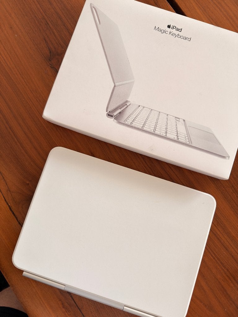 Apple Magic Keyboard iPad Pro 11” M4 M5 CLEAN & LIKE NEW, Computers en Software, Apple iPad, 11 inch, Ophalen of Verzenden, Zo goed als nieuw