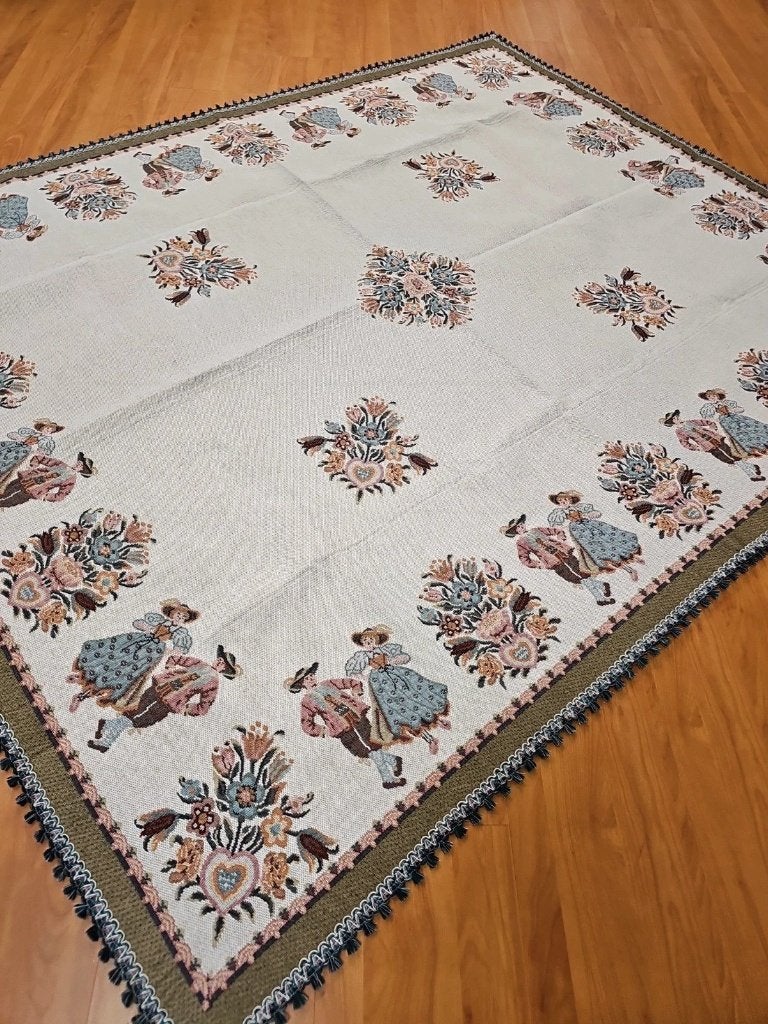 Tafelkleed folklore dansers en bloemen 165/135 cm, Djt@dejuistetoon.eu, Ophalen of Verzenden, Zo goed als nieuw, Mon Plaisir 19, Etten-Leur, Netherlands
