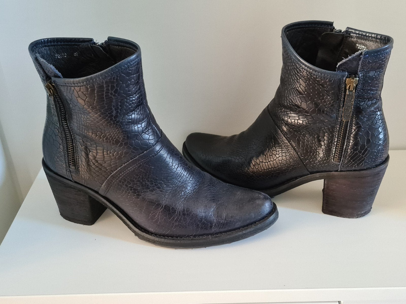 Enkellaarsje Red Rag, donkerblauw maat 37, Kleding | Dames, Blauw, Lage of Enkellaarzen, Ophalen of Verzenden, Zo goed als nieuw