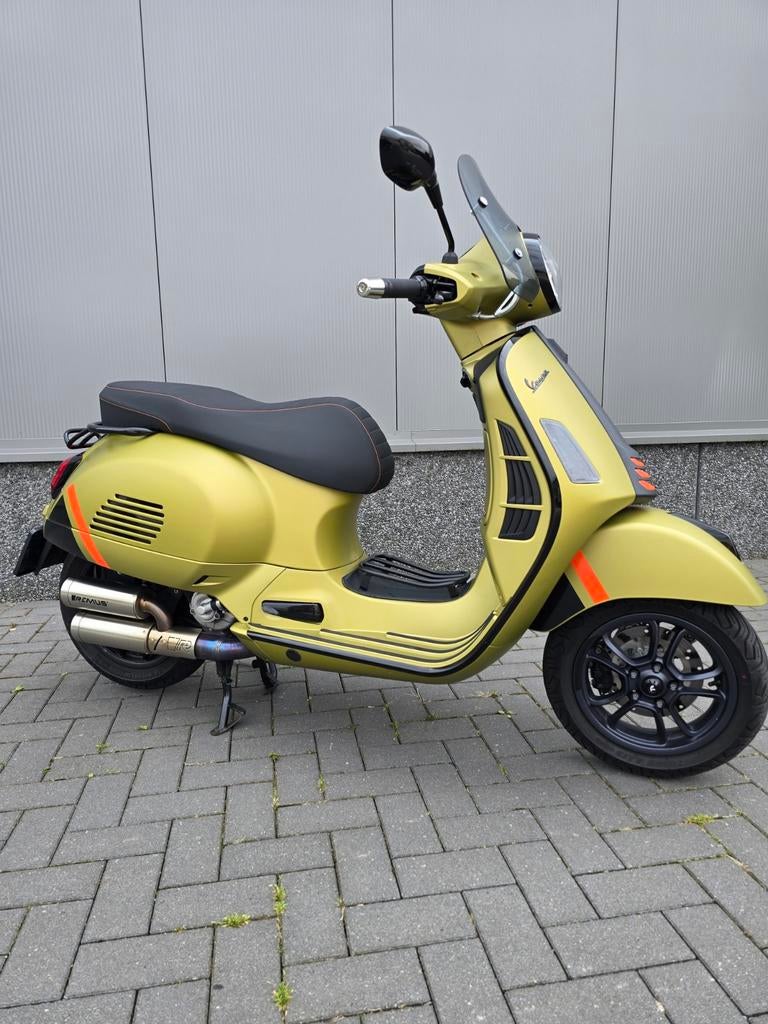 Vespa GTS 300  2023  8000km, Ophalen of Verzenden, Zo goed als nieuw, Benzine, Overige modellen