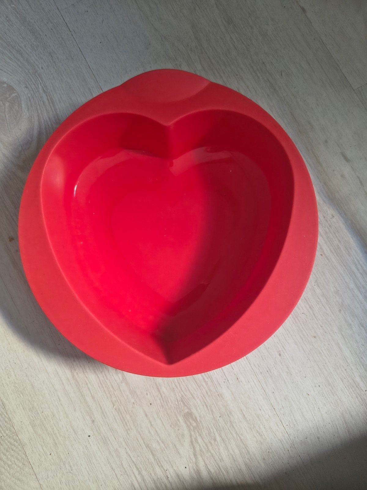 Tupperware Siliconen Bakvorm Hart - Rood, Overige typen, Nieuw, Ophalen of Verzenden, Vaatwasserbestendig