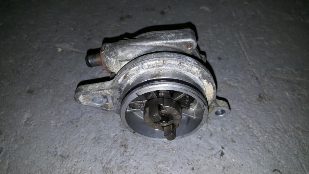 Vacuumpomp BMW E46 320 d 1999, Ophalen of Verzenden