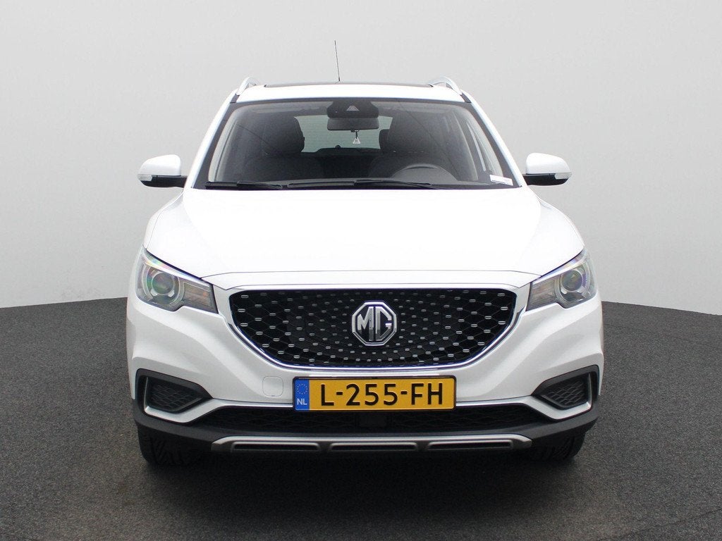 MG ZS EV Luxury 45 kWh | Navi | Panoramadak | Camera | CarPl, Auto's, MG, Gebruikt, 143 pk, ZS, 1507 kg