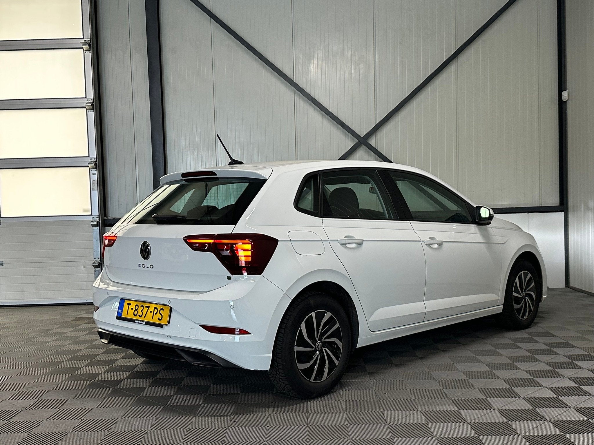 Volkswagen Polo 1.0 TSI | Life 5-Drs | Airco | Navi | Carpla, Auto's, Volkswagen, Euro 6, 95 pk, Bedrijf, Handgeschakeld