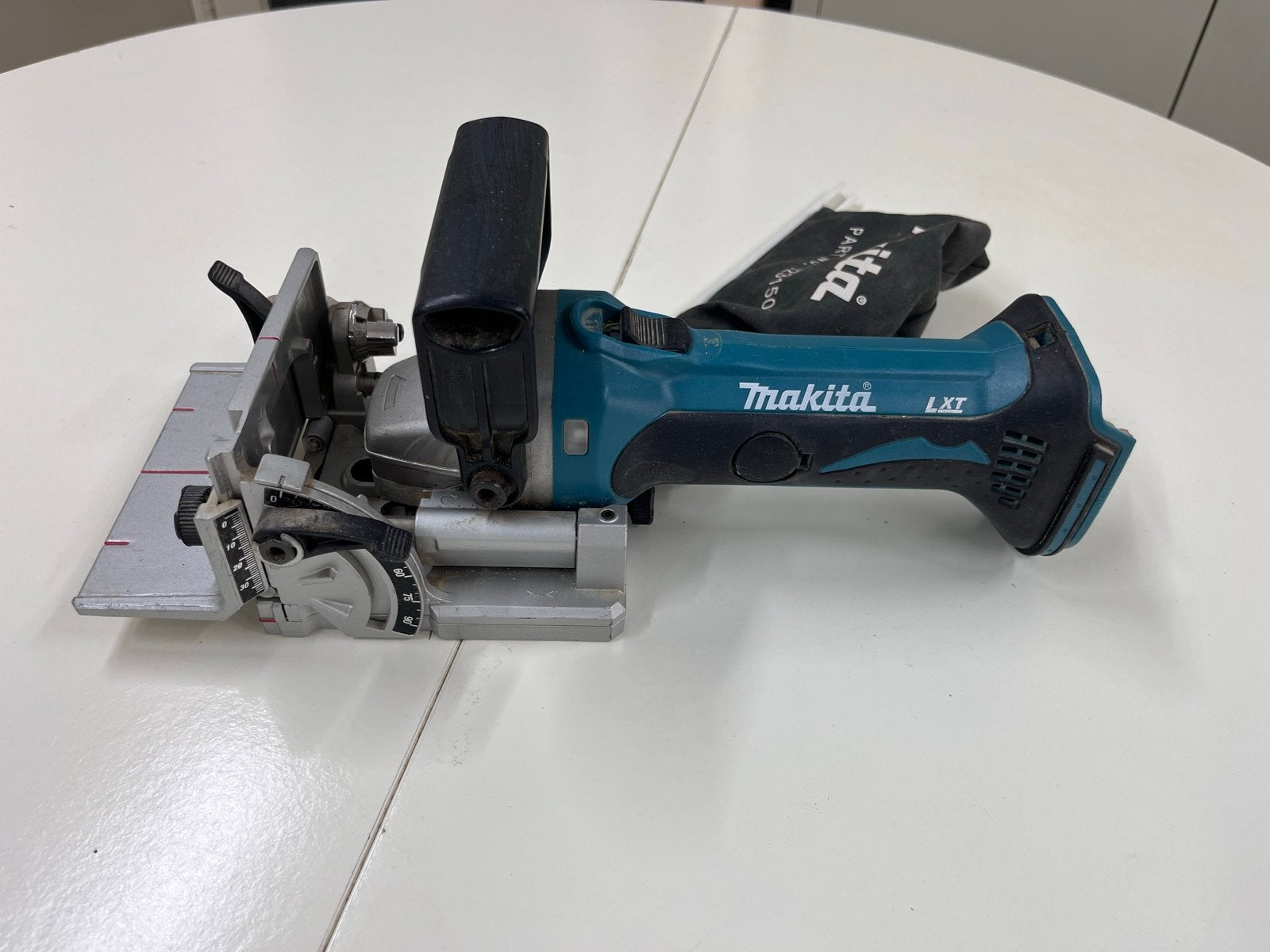 Makita Lamello frees, boormachine, accu's en lader, Ophalen, Gebruikt, Boormachine